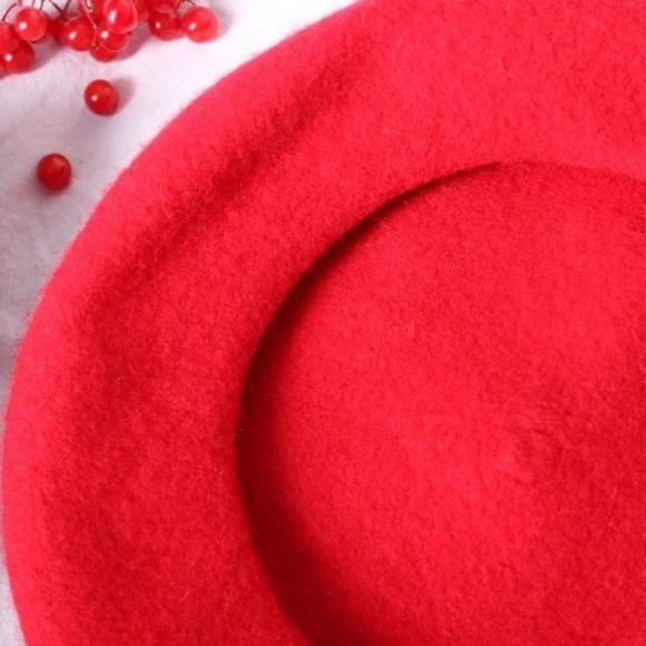 "My World, My Oyster" (CLOSING CLOSET SALE) - Picture 4 of 5